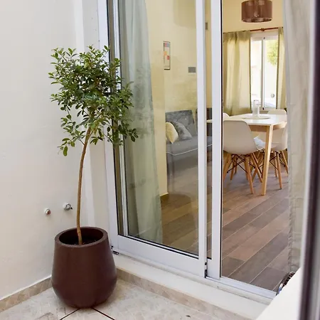 Fantastico Departamento En El Casco Antiguo De Chascomus, A 350 Metros De La Laguna! Ideal Parejas! Exterior photo